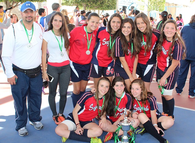 作中仍存在 作中仍存在