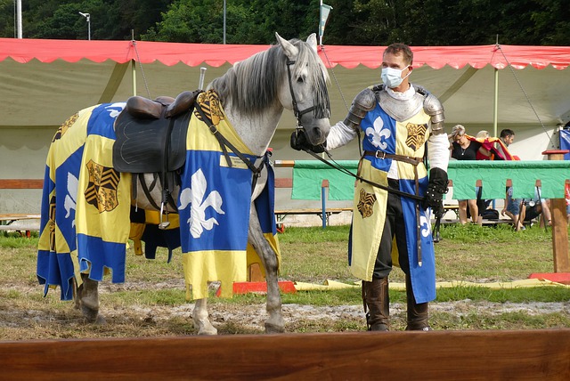 他在有限的 他在有限的